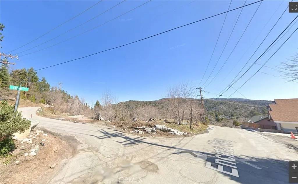 Running Springs, CA 92382,2379 Chicago