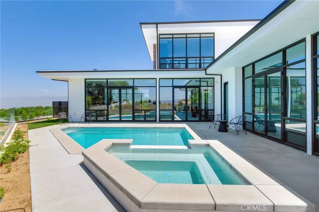 Redlands, CA 92373,1912 Edgefair Lane
