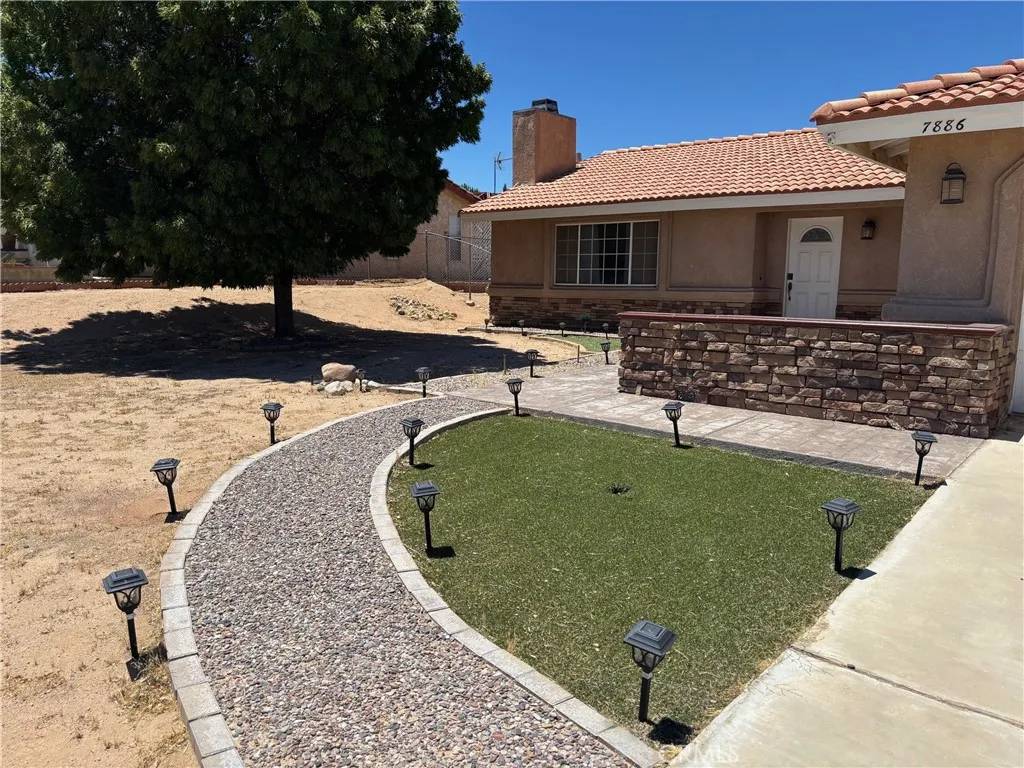 Hesperia, CA 92345,7886 Pismo Avenue