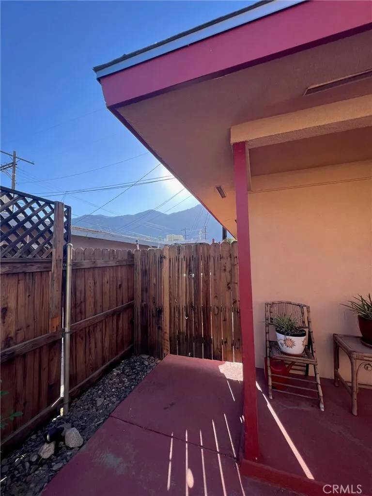 Palm Springs, CA 92264,583 S Calle Abronia