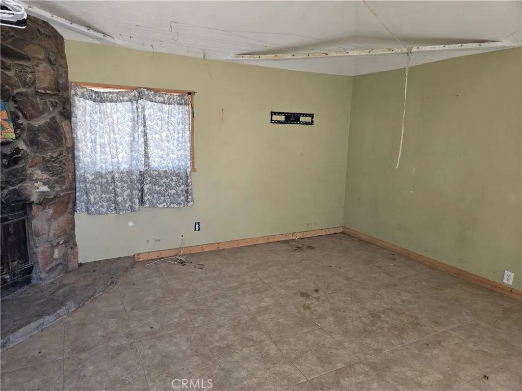 Lucerne Valley, CA 92356,35690 Cambria Road