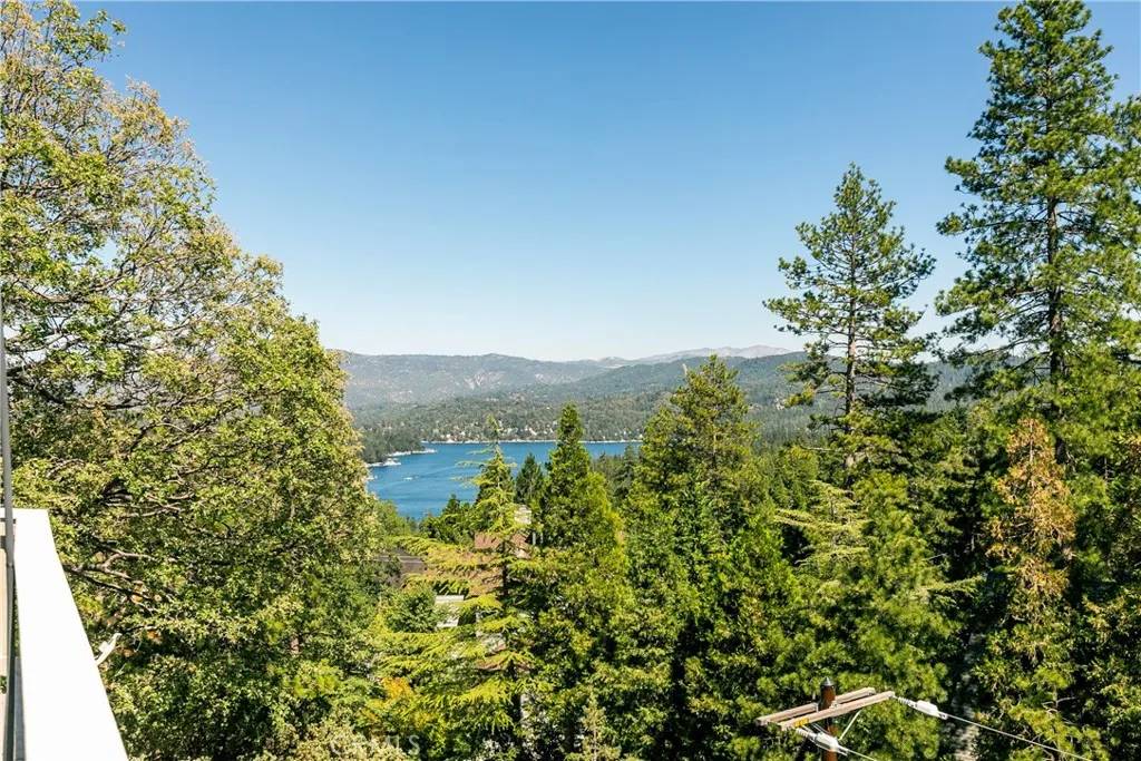Lake Arrowhead, CA 92352,915 Breithorn Drive