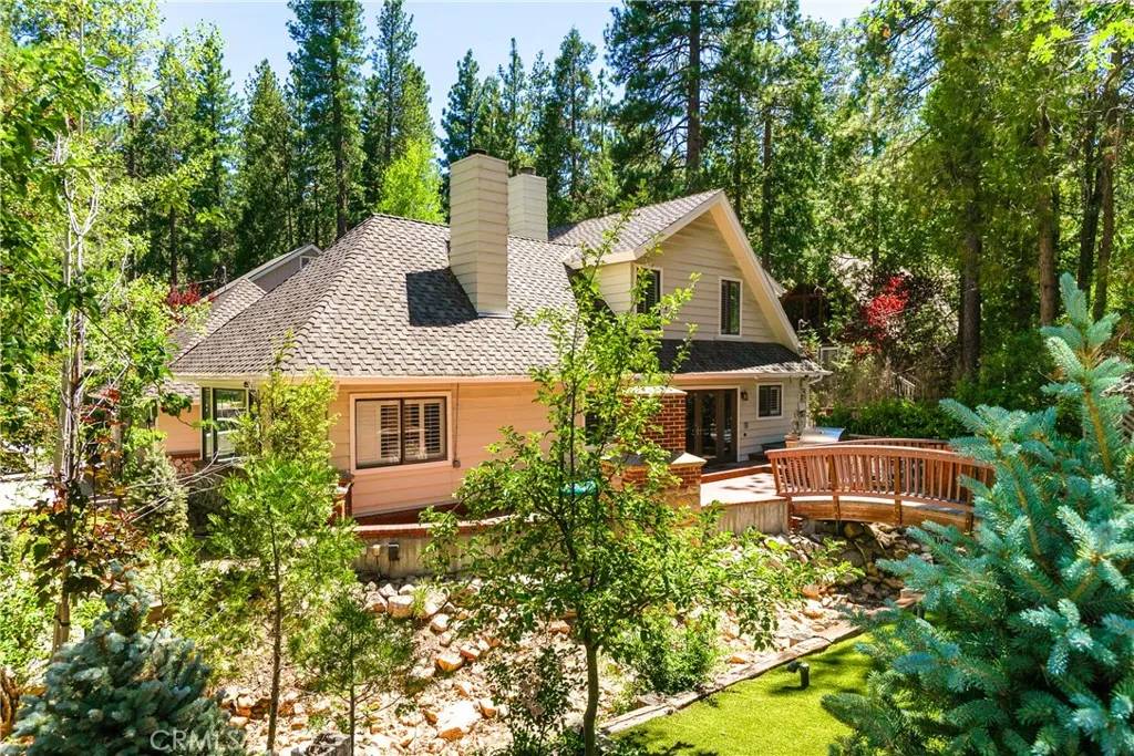 Lake Arrowhead, CA 92352,514 Riviera Drive