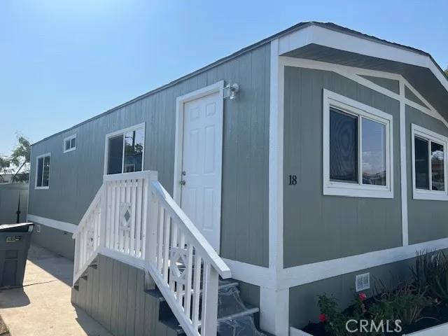 Fontana, CA 92337,15798 Slover #18