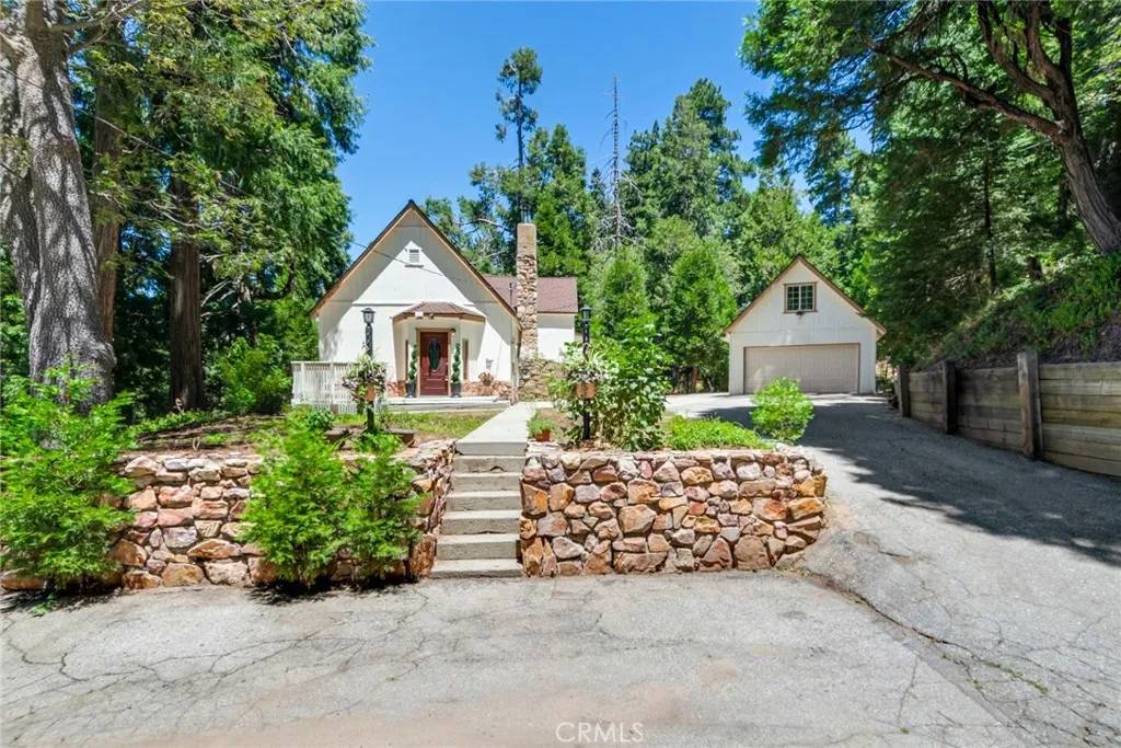 Lake Arrowhead, CA 92352,901 Ca-173