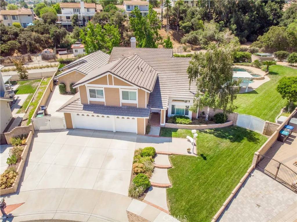 Corona, CA 92882,2641 Centennial Circle