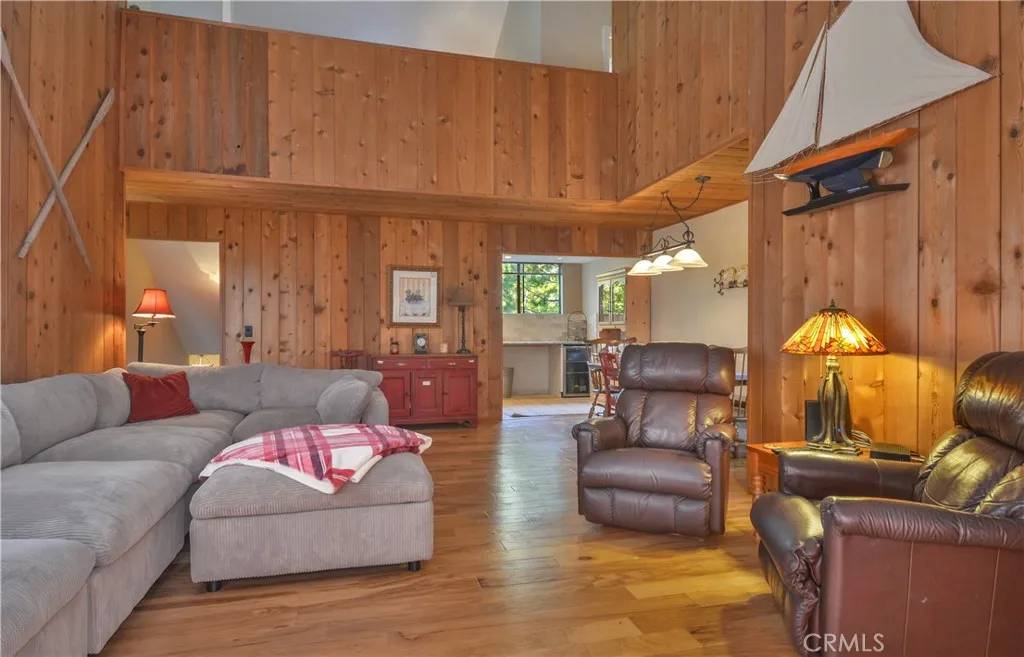 Lake Arrowhead, CA 92352,27657 Peninsula #106 Drive