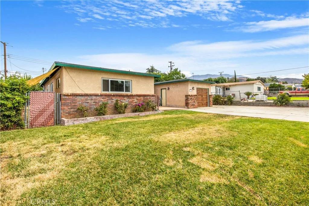 Yucaipa, CA 92399,35224 Vineyard Street