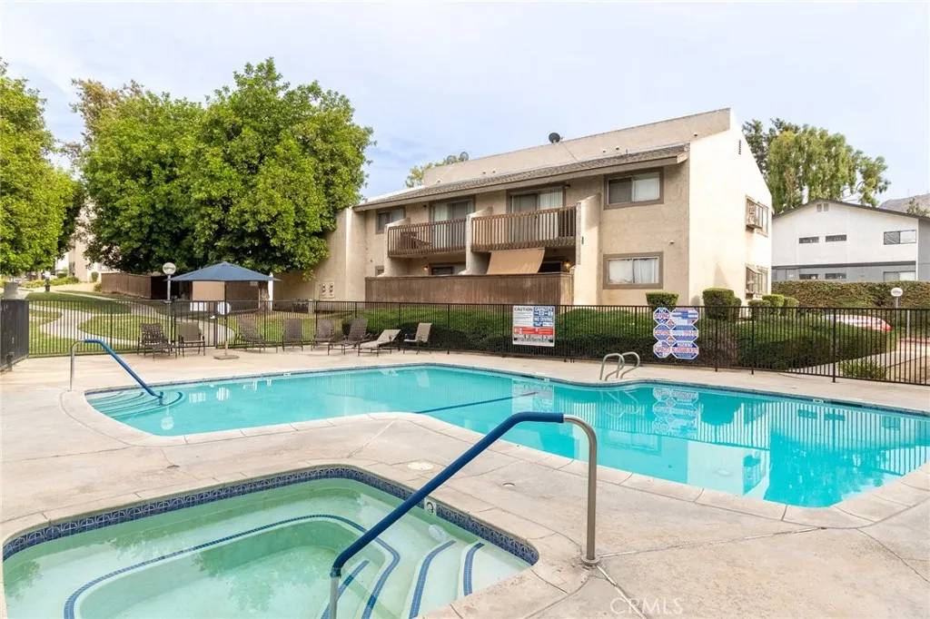 Colton, CA 92324,1251 S Meadow Lane #143