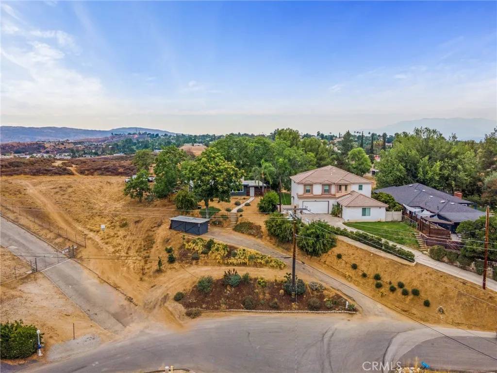 Redlands, CA 92373,31727 Highview Dr