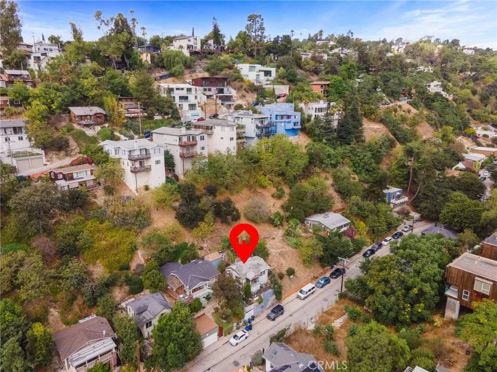 Los Angeles, CA 90065,325 Museum Dr