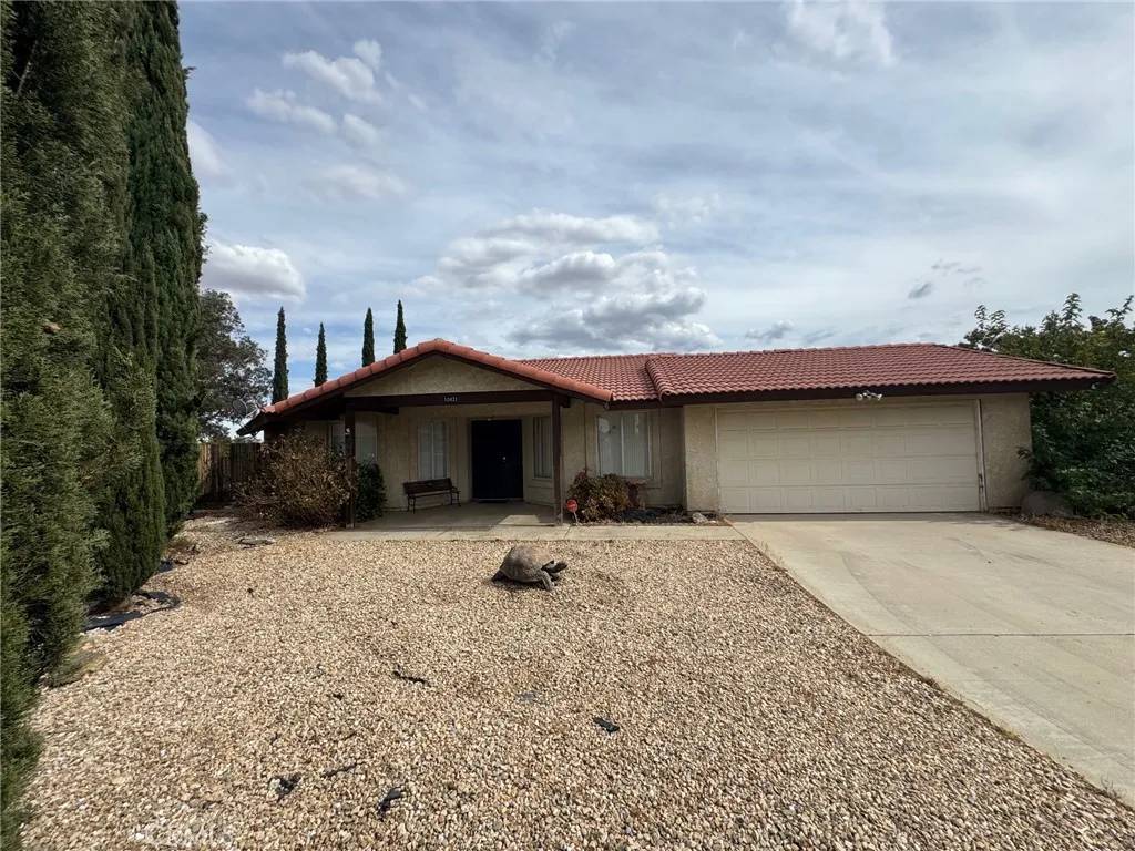 Hesperia, CA 92345,10421 Shangri La