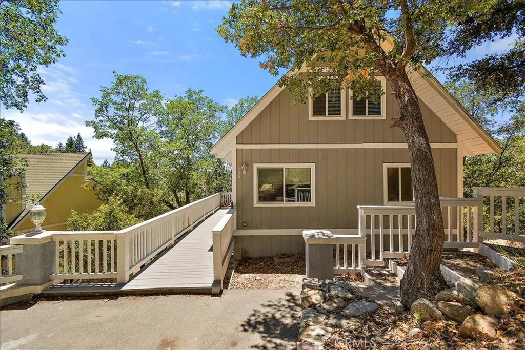 Lake Arrowhead, CA 92352,1135 Yukon