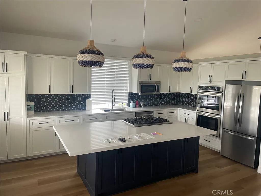 Murrieta, CA 92562,40518 Via Tapadero