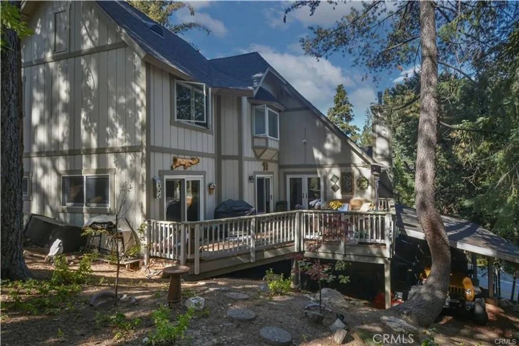 Lake Arrowhead, CA 92391,196 N Fairway