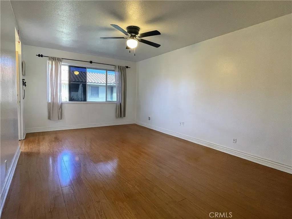 Upland, CA 91786,939 W Pine St #E