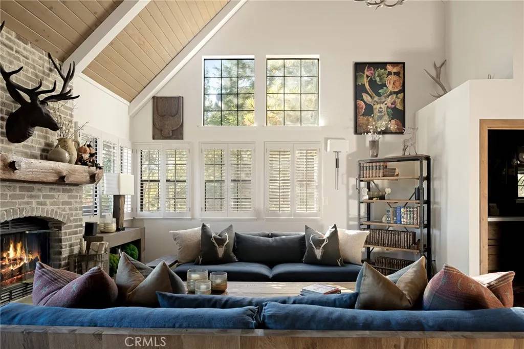 Lake Arrowhead, CA 92352,27506 North Bay