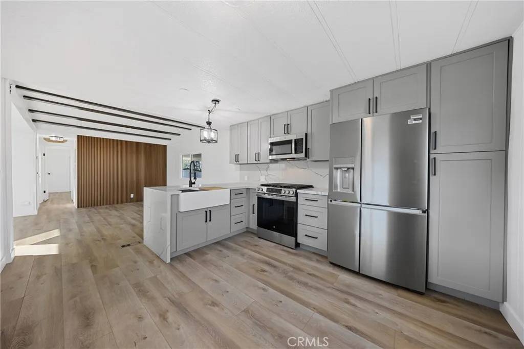 Mentone, CA 92359,1255 Amethyst #051