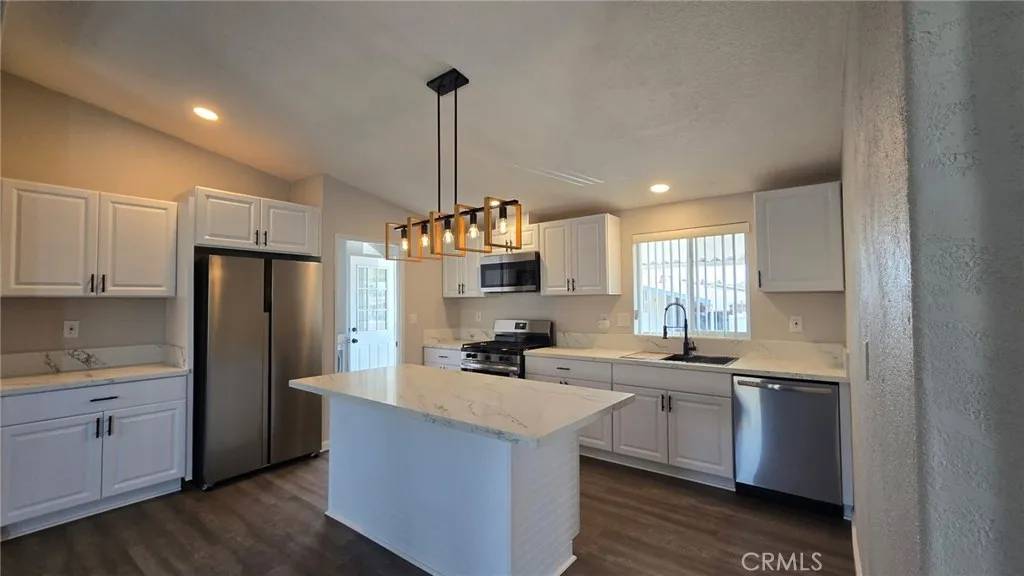 Fountain Valley, CA 92708,138 Sumac