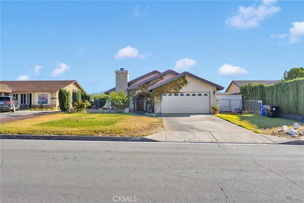 Helendale, CA 92342,27325 Strawberry