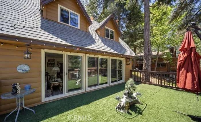 Crestline, CA 92325,23095 Balsam