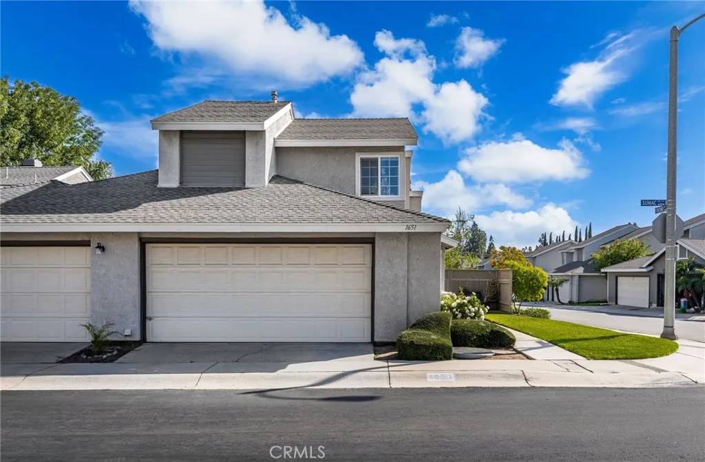 Corona, CA 92882,1651 Sumac