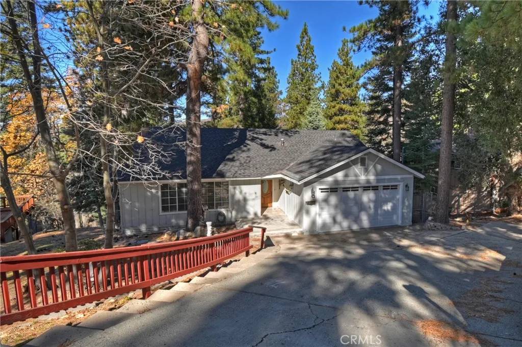 Running Springs, CA 92382,30580 Live Oak