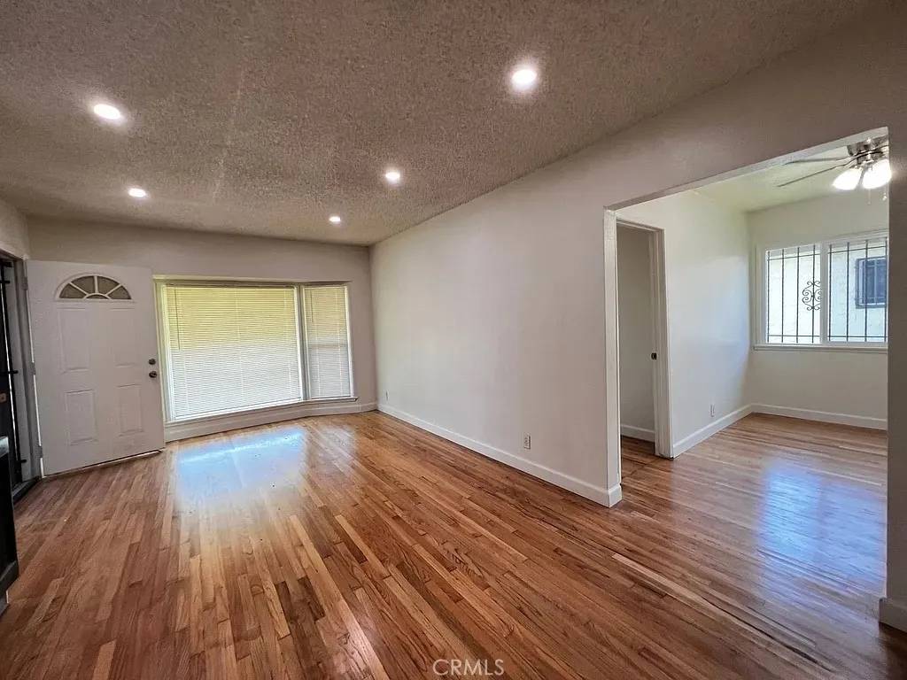 Compton, CA 90222,1921 W 138th Street