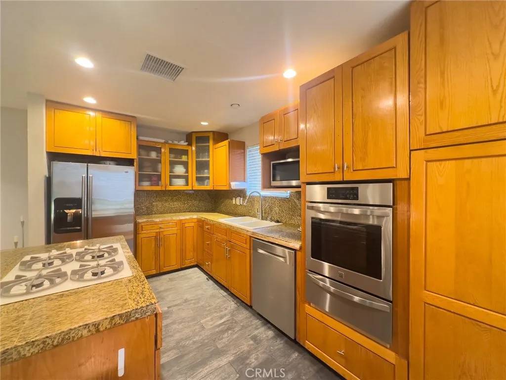 Carson, CA 90746,17222 Wall Street
