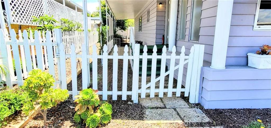 Fallbrook, CA 92028,1120 E Mission #37