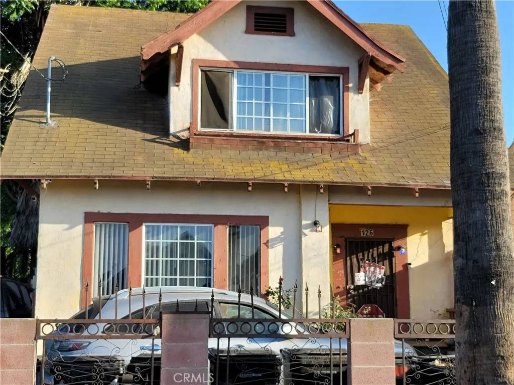 Los Angeles, CA 90037,126 W 54th Street