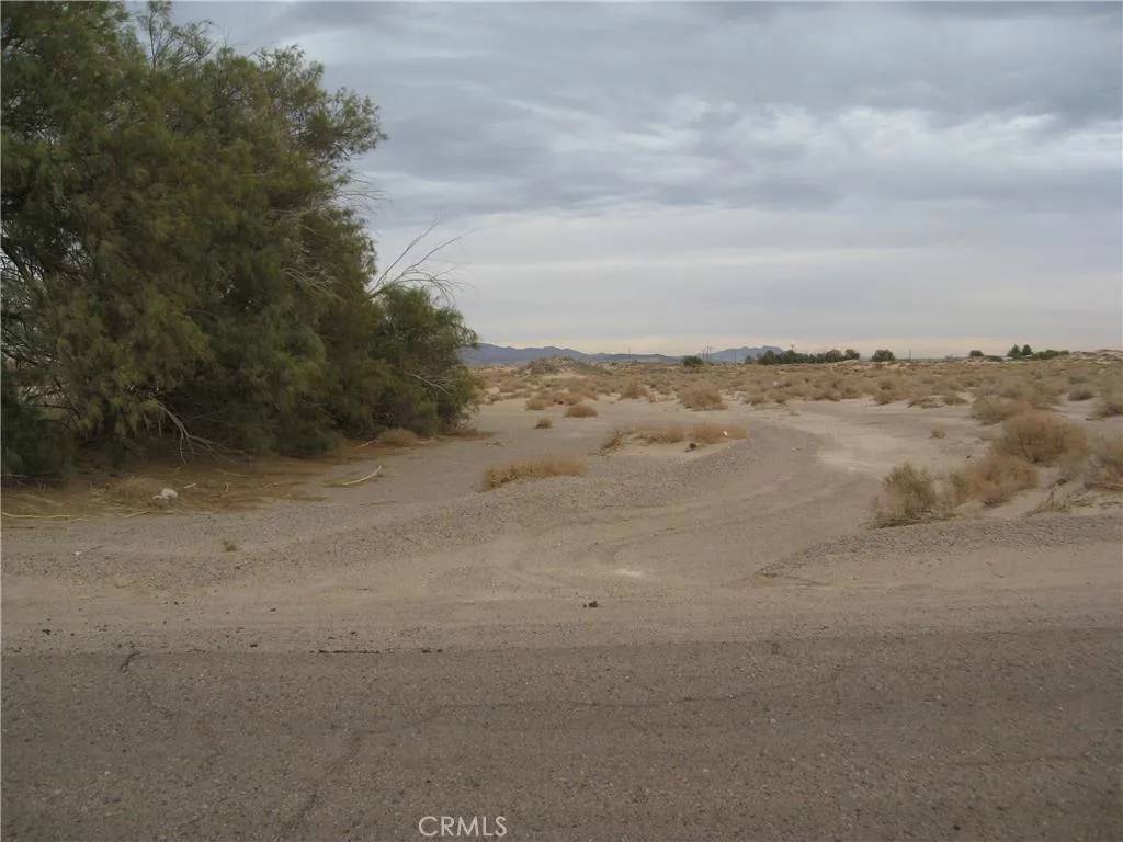 Newberry Springs, CA 92365,0 Tujunga