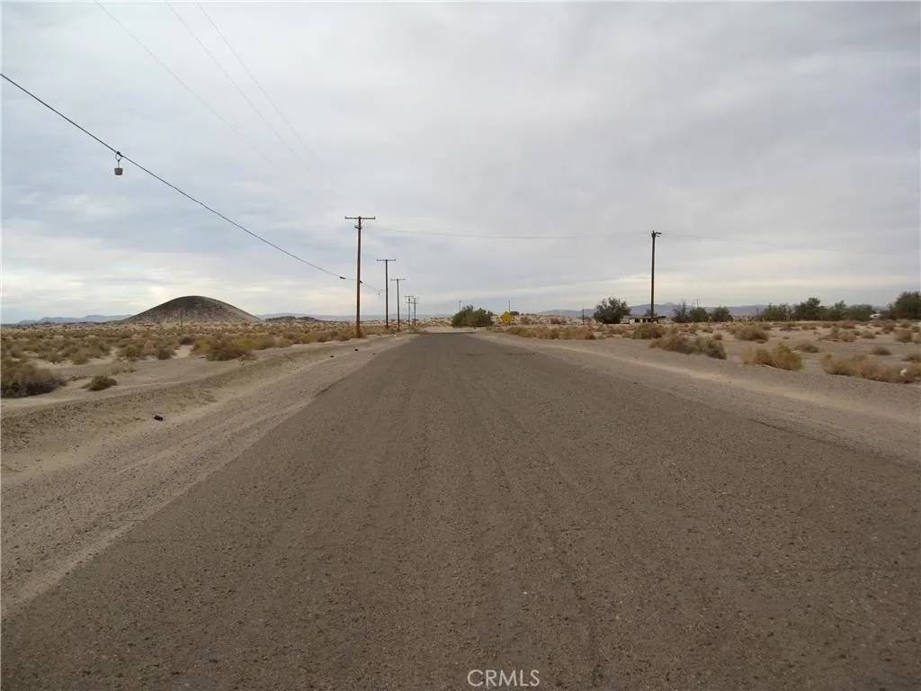 Newberry Springs, CA 92365,0 Tujunga