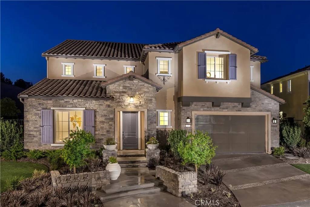 West Hills, CA 91304,8314 Mariposa