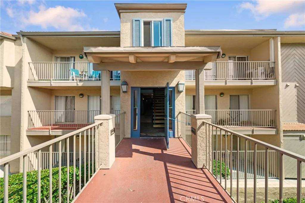 Carlsbad, CA 92008,2332 Hosp Way #108