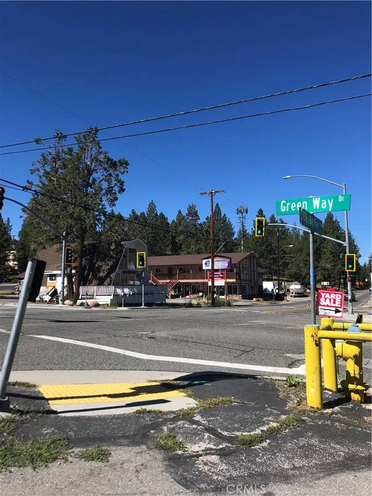 Big Bear City, CA 92314,124 W Big Bear