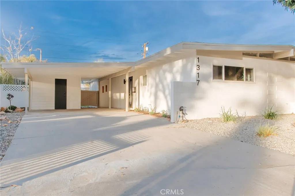 Redlands, CA 92374,1317 Campus Avenue