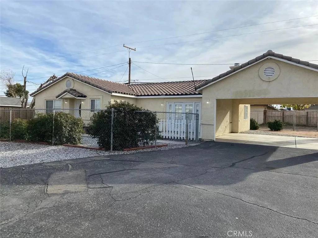 Hesperia, CA 92345,16319 Spruce Street