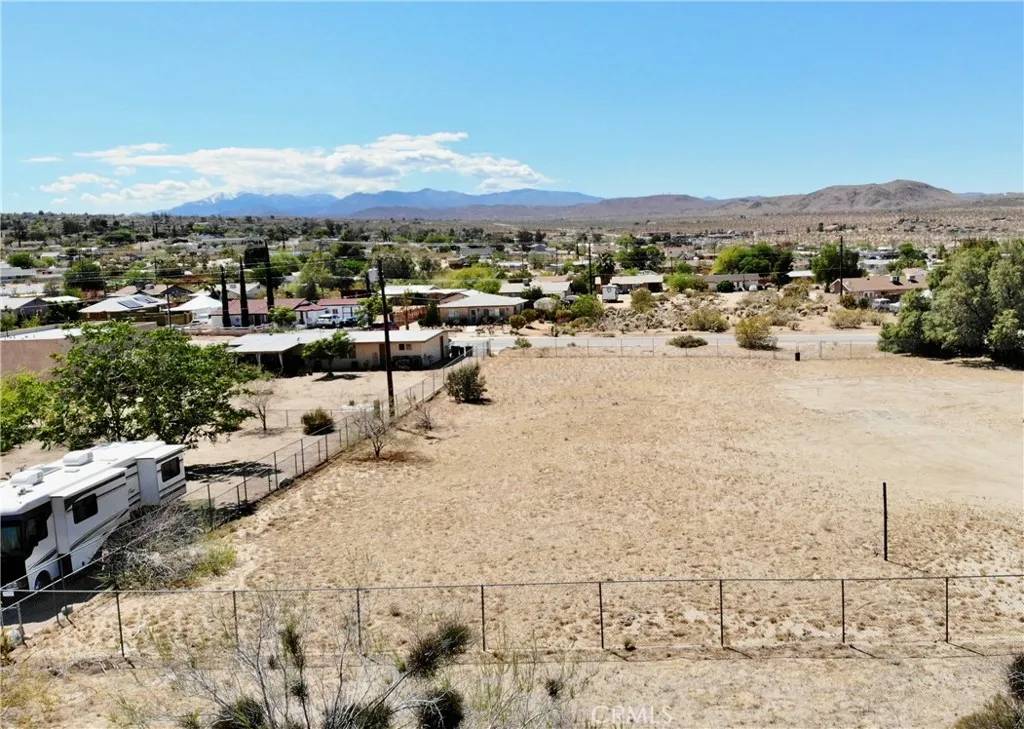 Joshua Tree, CA 92252,61956 Mountain View