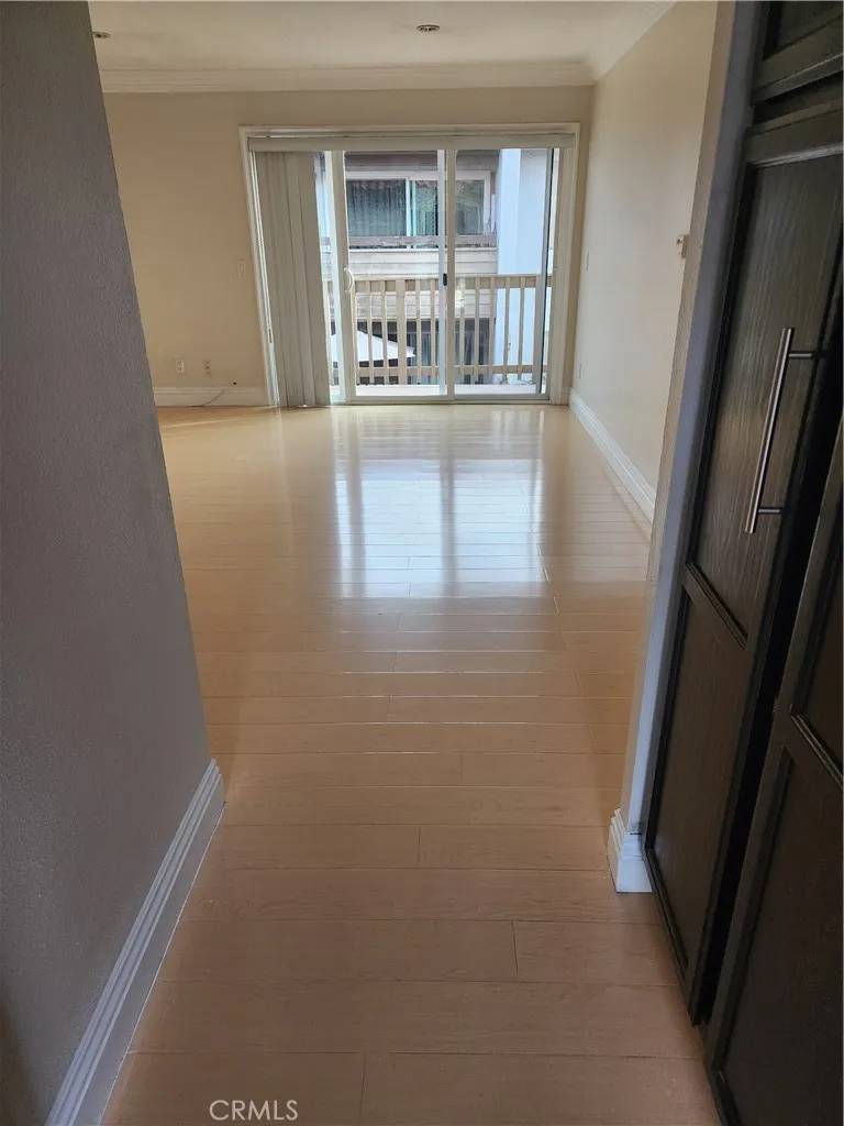 Santa Ana, CA 92704,2521 W Sunflower Avenue West #T2