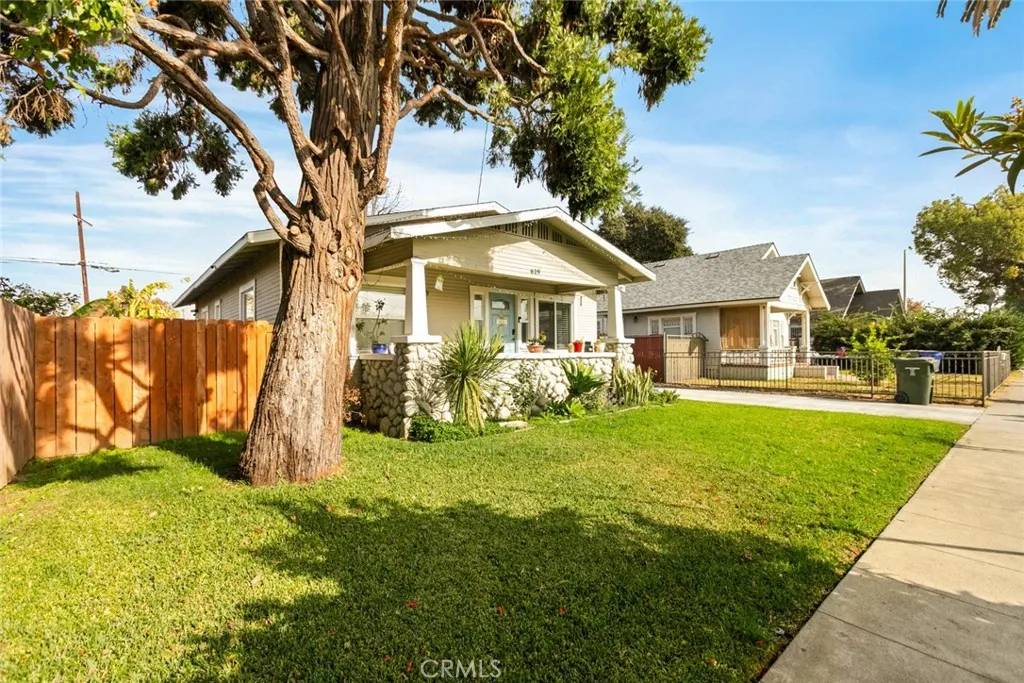 Pomona, CA 91768,619 W Center Street