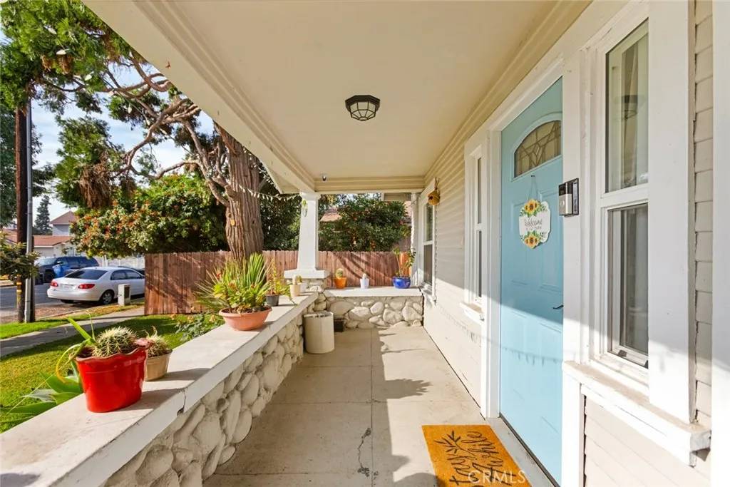 Pomona, CA 91768,619 W Center Street