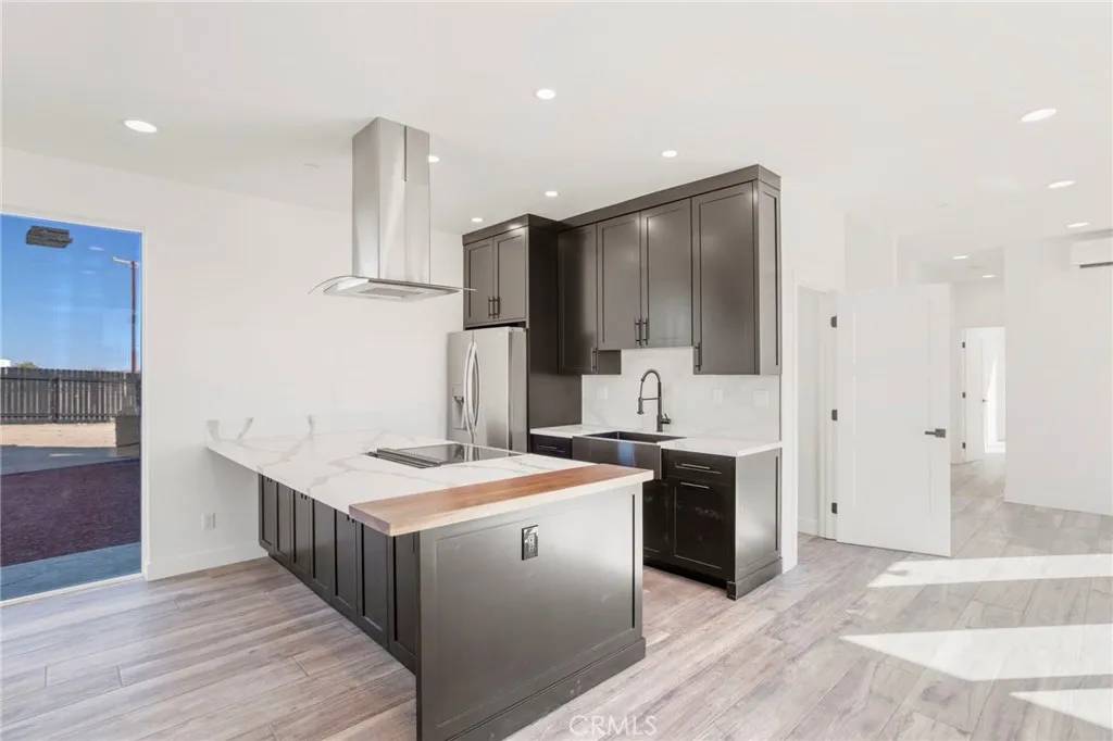 Joshua Tree, CA 92252,3460 Stonehill Avenue