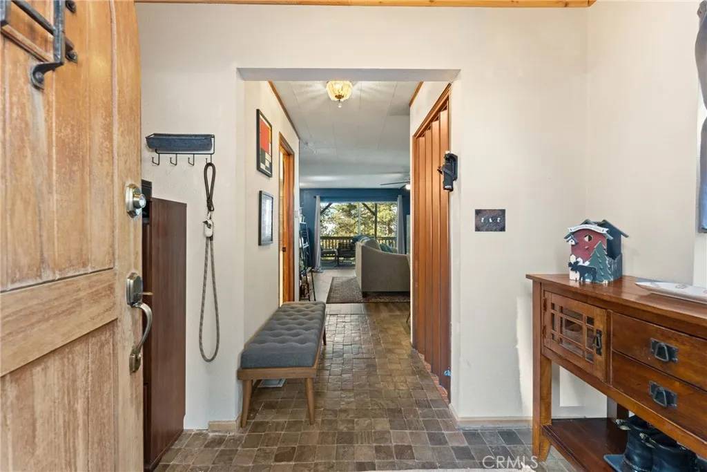 Running Springs, CA 92382,30862 Live Oak Drive