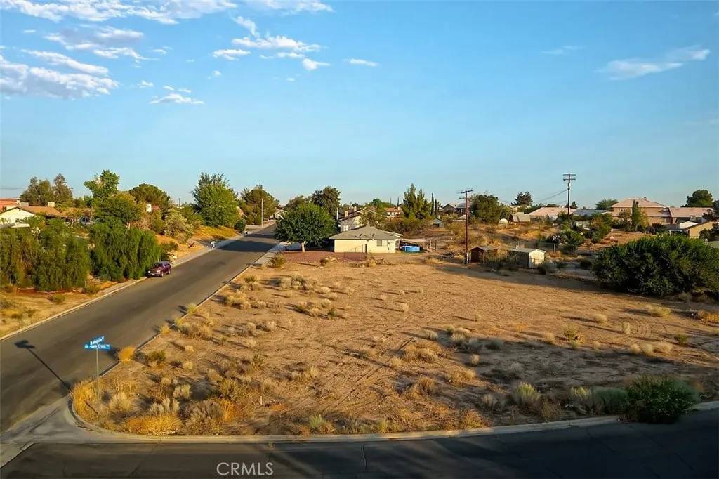 Victorville, CA 92395,0 Montecito