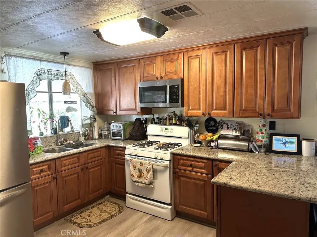 Riverside, CA 92504,15181 Van Buren #56