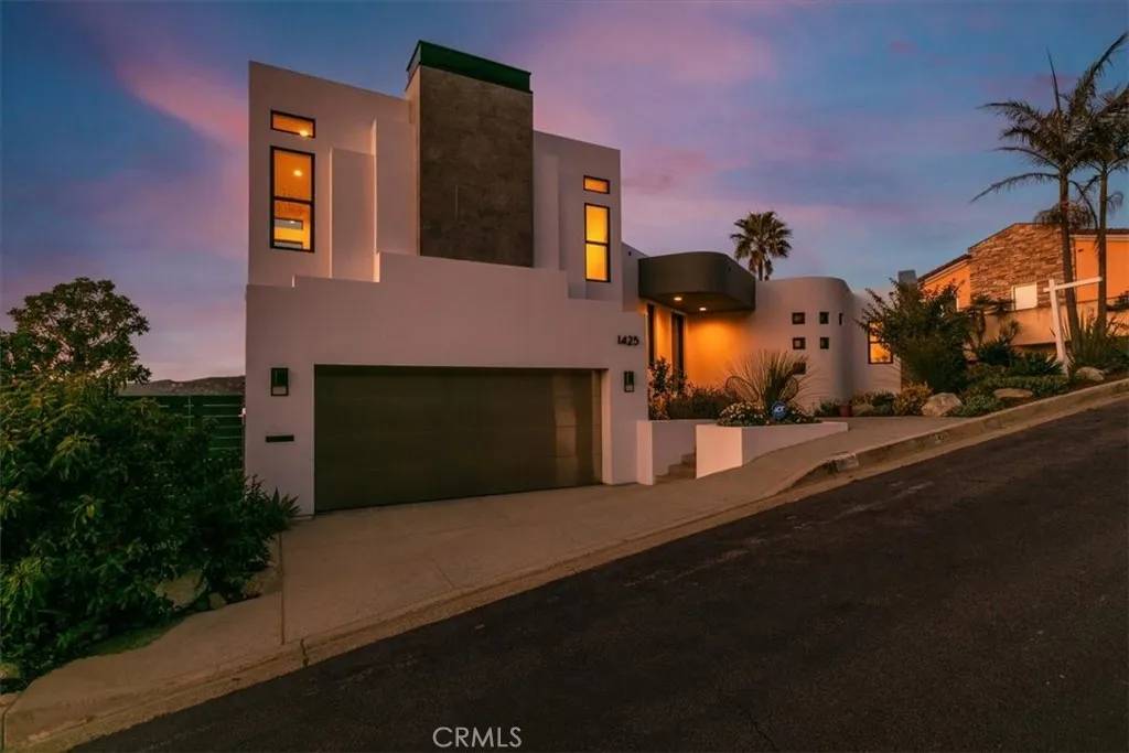 Laguna Beach, CA 92651,1425 Skyline Drive