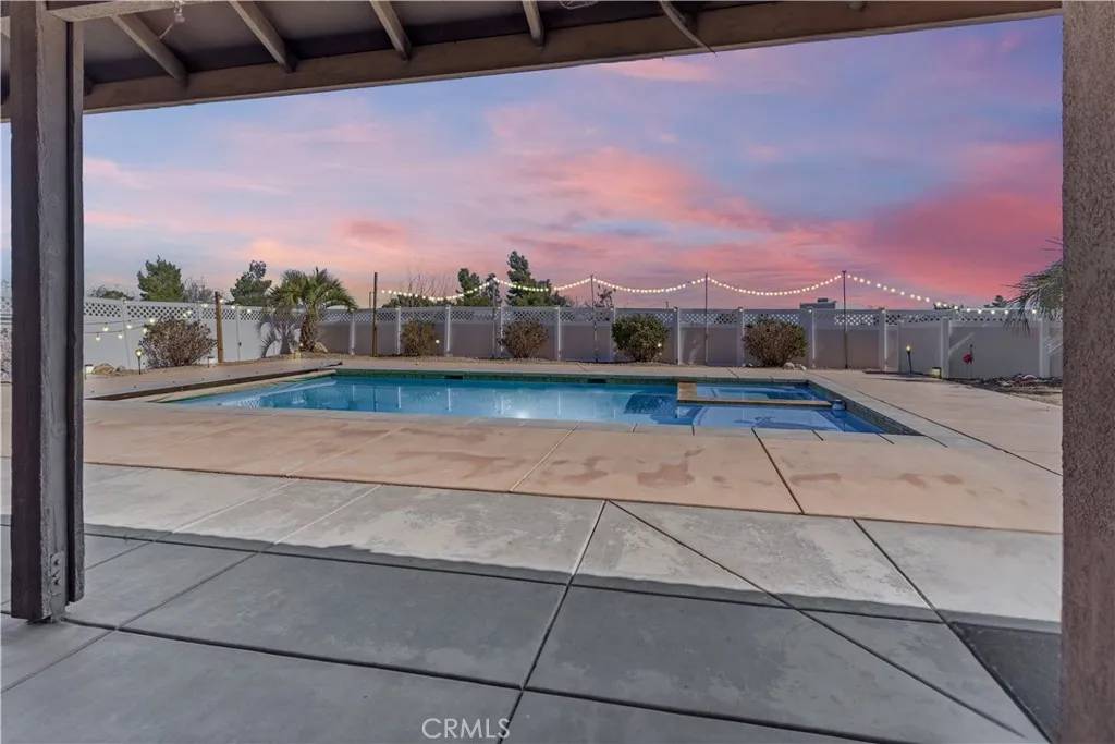Phelan, CA 92371,7324 White Fox Trail