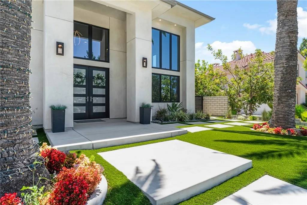 Yorba Linda, CA 92887,27995 Alpine Lane