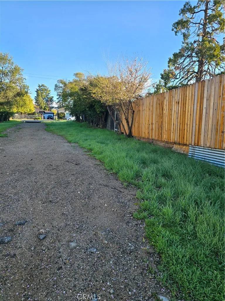 Yucaipa, CA 92399,35225 Acacia